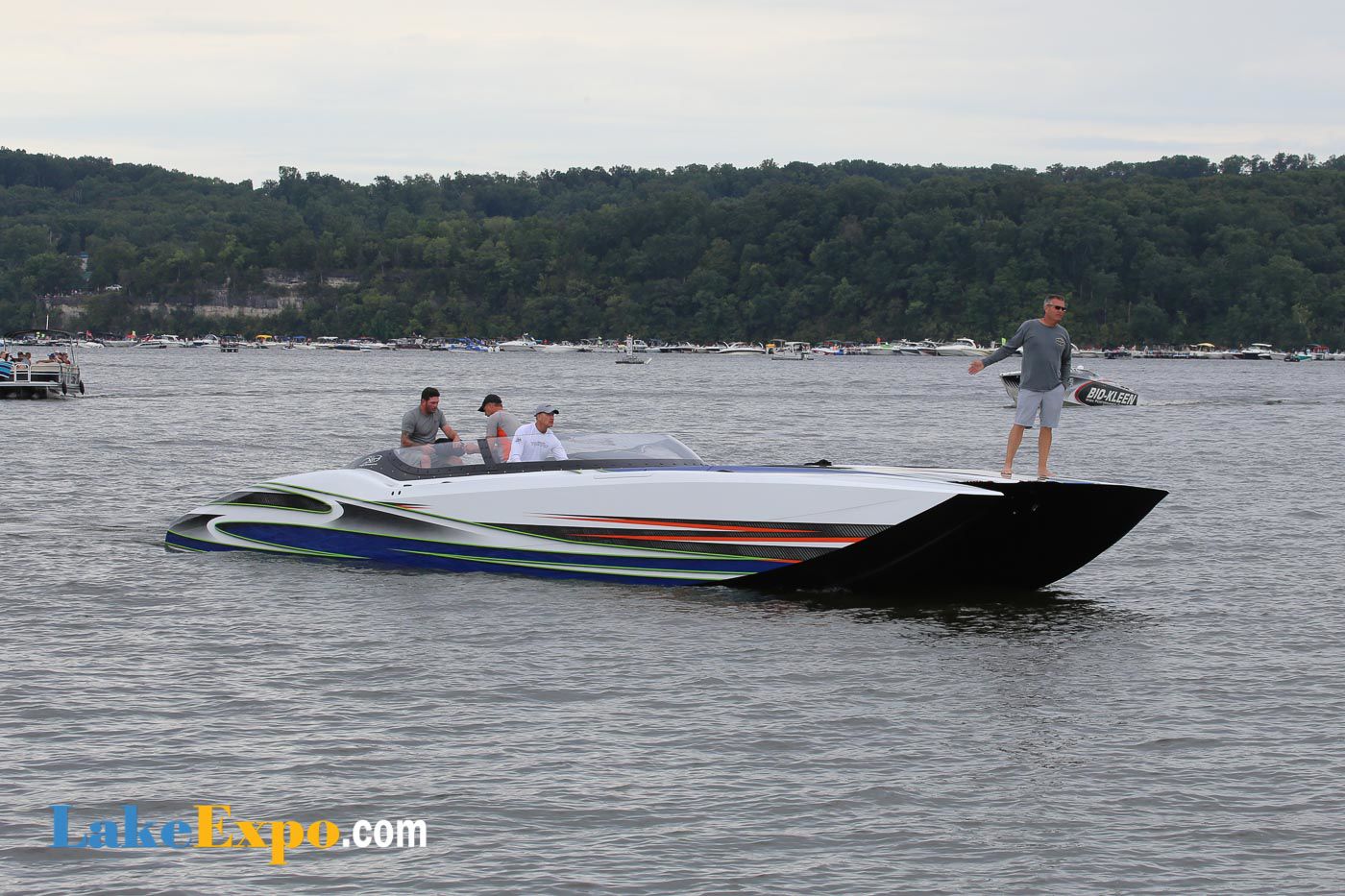 Shootout Boats In The Pits-56.jpg